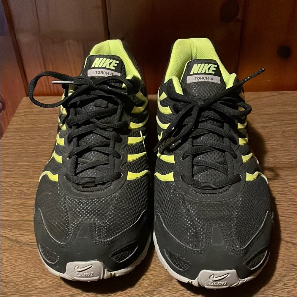 Nike Men's Black and Neon Yellow Torch 4 Athletic Shoes